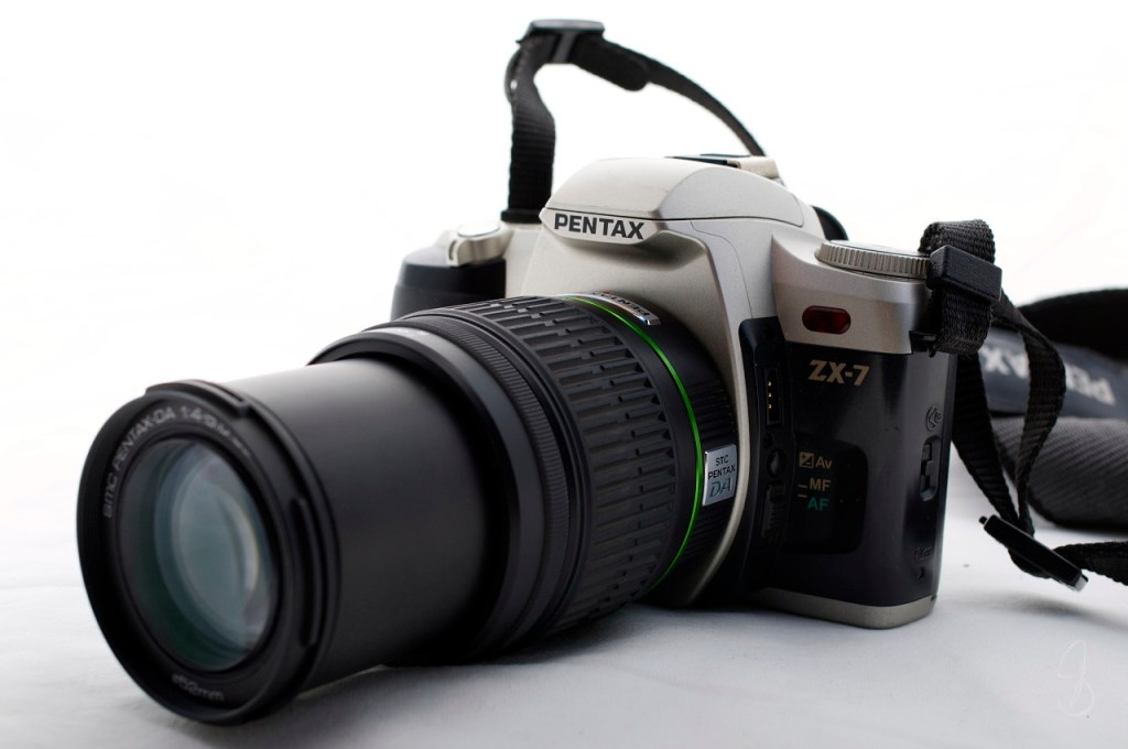 Pentax DA lens on a&nbsp;ZX-7